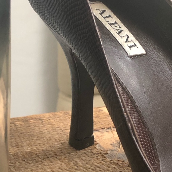 Alfani Brown Leather Upper Clean Preowned Brown  4 inch Heel - Picture 2 of 11